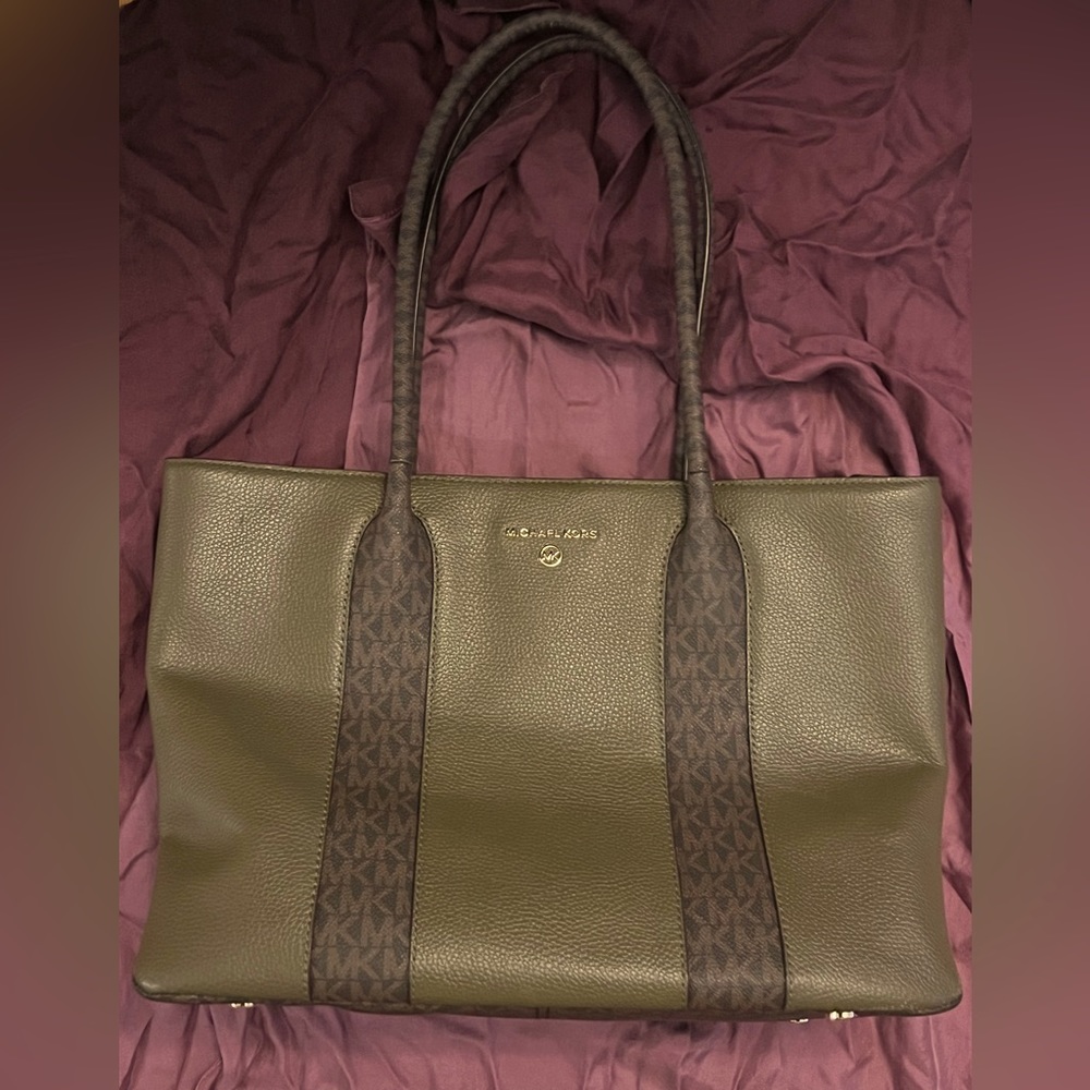 Michael Kors Austin large pebbled leather satchel